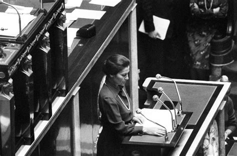 Vu de létranger Simone Veil a transformé la France