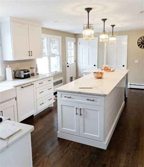 Bright White Kitchen Klassisch modern Küche Sonstige von