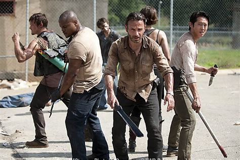 ‘The Walking Dead,’ Season 3, Episode 1, ‘Seed’: TV Recap - Speakeasy - WSJ