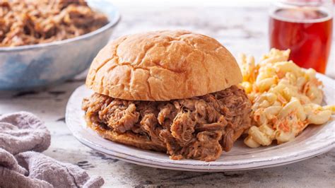 Hawaiian Pulled Pork Sandwiches Recipe