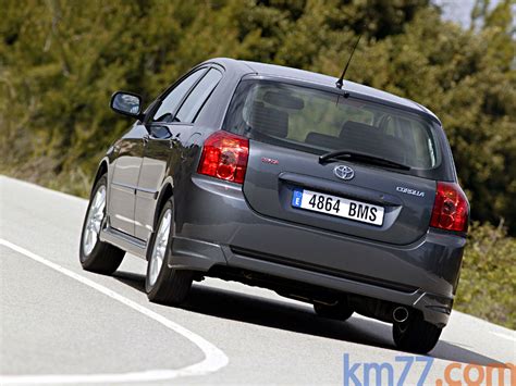 Fotos Exteriores Toyota Corolla 5 Puertas 2004 Km77