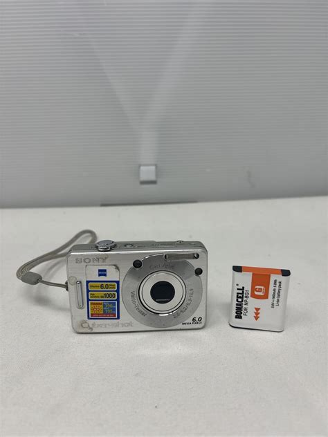 Sony Cyber Shot DSC W30 6 0MP Compact Digital Camera Battery TESTED