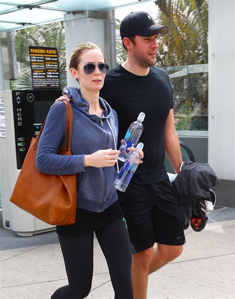 Photo Emily Blunt Et Son Mari John Krasinski Sortent De La Salle De