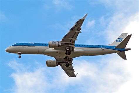 PH EZE Embraer Emb 190 100LR 19000288 KLM Cityhopper H Flickr