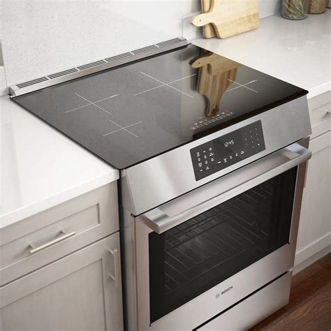 Bosch - 4.6 cu. ft Induction Range in Stainless - HII8057C