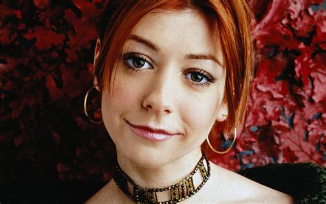 Alyson Hannigan Alyson Hannigan Wallpaper 181347 Fanpop