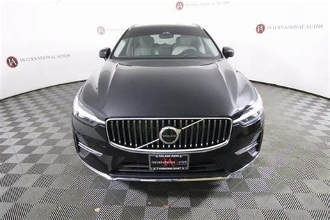 Купить 2023 Volvo Xc60 B5 Ultimate Bright Theme Продано 2023 гв за