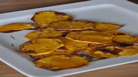 Pumpkin Perfection: Crunchy and Delicious Pumpkin Chips Recipe - Air ...