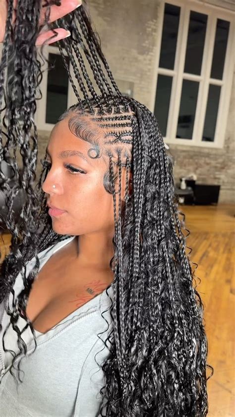 Boho flip over Fulani braids | Baddie frisuren, Haarfrisuren, Haare und ...