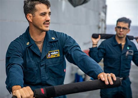 Th Fleet On Twitter Sailors Conduct Takedown Training On The Focs