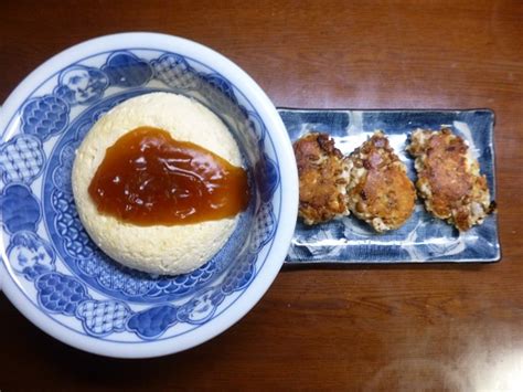 おさんぽきろくφ．． メモメモ 豆腐とはんぺんのふわふわ丼を作る