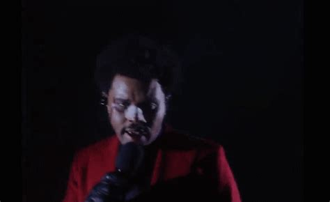 The Weeknd Performs Blinding Lights On Jimmy Kimmel Live