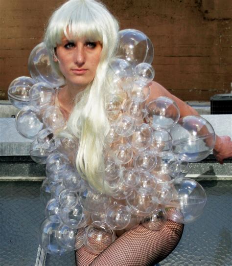 Lady GaGa Bubbles : 5 Steps (with Pictures) - Instructables