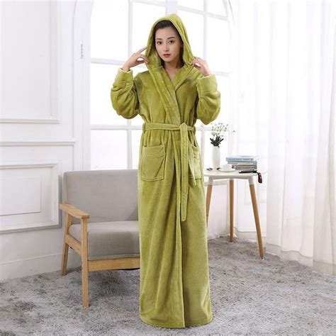 Women Hooded Extra Long Warm Bathrobe Hot Thickening Flannel Winter Kimono Bath Robe Thermal