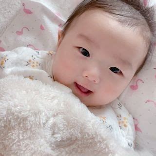 Pin By Claudia Niki Letta On Simpan Cepat Cute Baby Photos Ulzzang