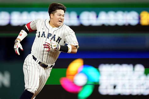 特大弾の村上宗隆、決勝直前のヤクルト同僚とのlineにファン胸熱「泣けちゃいました」【wbc】 Encount