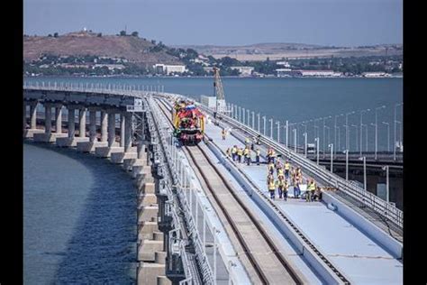 First track laid on Crimean railway bridge | News | Railway Gazette ...