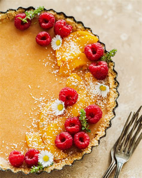 Tarte Crue Aux P Ches Et Confiture De Fraise Kiss My Chef