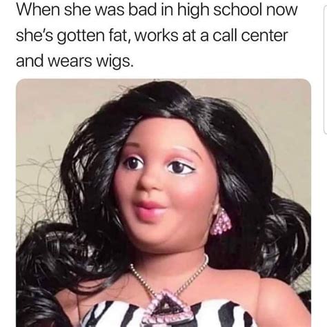 Pin By Sofia Zamudio On Memes Muy Graciosos Wigs Call Center Barbie