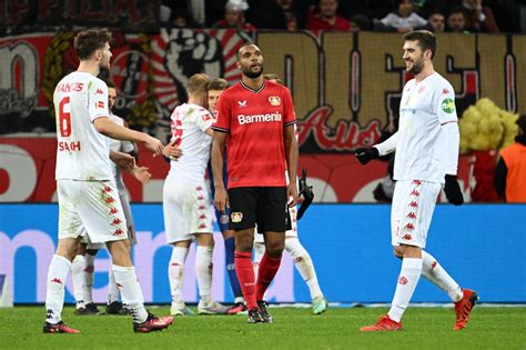 Bayer 04 Leverkusen macht ein Schritt vor und zwei zurück