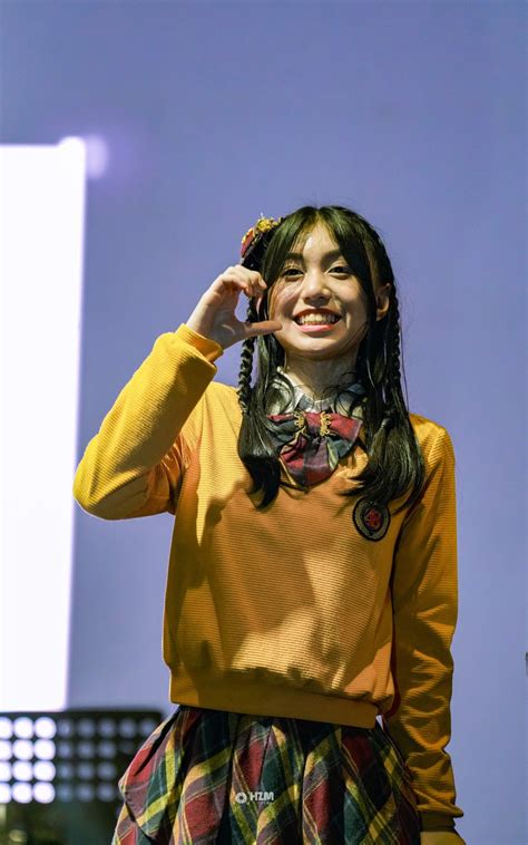 Pin Oleh Kairovisia🧭 Di Jkt48 Perform Gadis Gadis Cantik Gambar