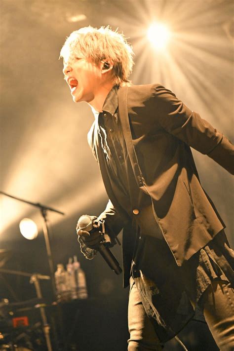 田澤孝介（vo）（撮影：江隈麗志） Fuzzy Knot、“最高”を更新し続けた初のワンマンツアー完走 画像ギャラリー 47 音楽ナタリー