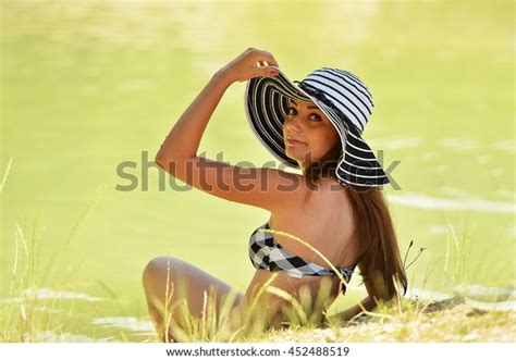 Стоковая фотография Sexy Woman Bikini Shutterstock