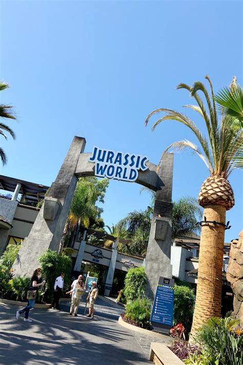 Universal Studios Hollywood Jurassic Park The Ride