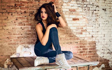 Selena Gomez Selena Gomez Actress Singer Jeans Hd Wallpaper