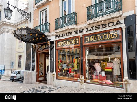 Portugal Lisbon Chiado Rua Garrett Hi Res Stock Photography And Images