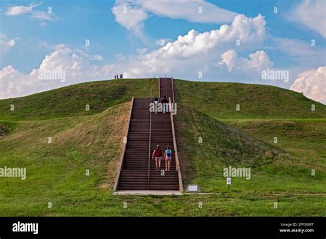 Monks Mound Es La Construcci N Prehist Rica De Tierras M S Grande De