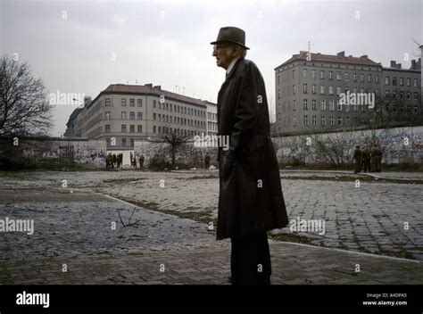 The Berlin Wall, 1989 Stock Photo - Alamy