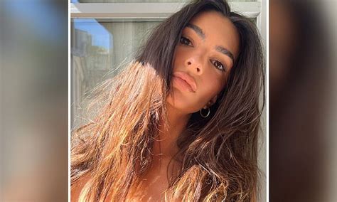 Emily Ratajkowski Poses Naked AGAIN Holding Her Bare Breasts Daily Mail Online