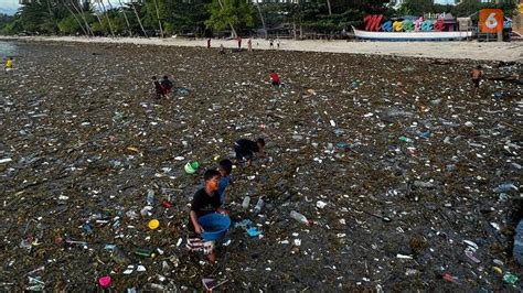 Lautan Sampah Di Pulau Maratua Kiriman Negeri Jiran Regional Liputan