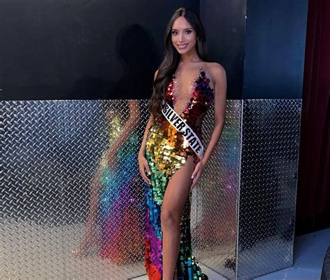 Miss Usa Kataluna Enriquez Devient La Premi Re Miss Transgenre Du