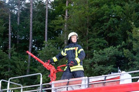 Meiningen Gleich mehrere Brände halten Feuerwehren auf Trab Hohe