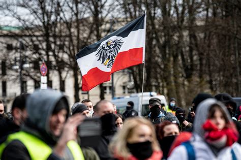 BBC Extrema dreaptă vrea să declanșeze o revoluție în Germania