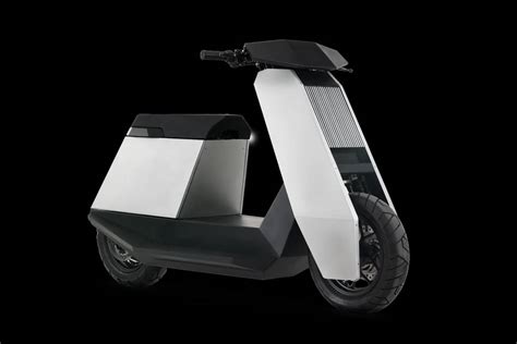 Tesla De Elon Musk Presenta Su Scooter El Ctrico P Siguiendo El