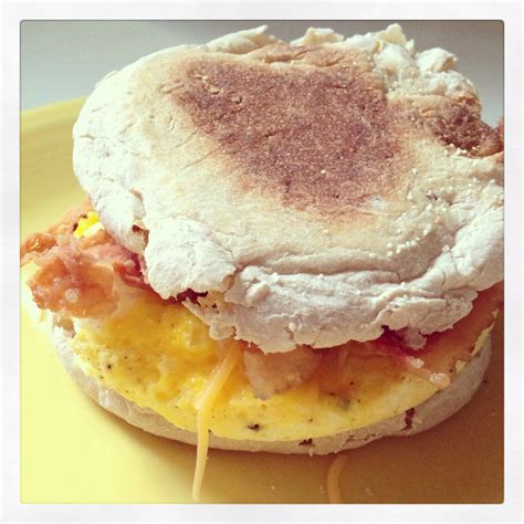 How To Make A Homemade Egg Mcmuffin The Love Nerds