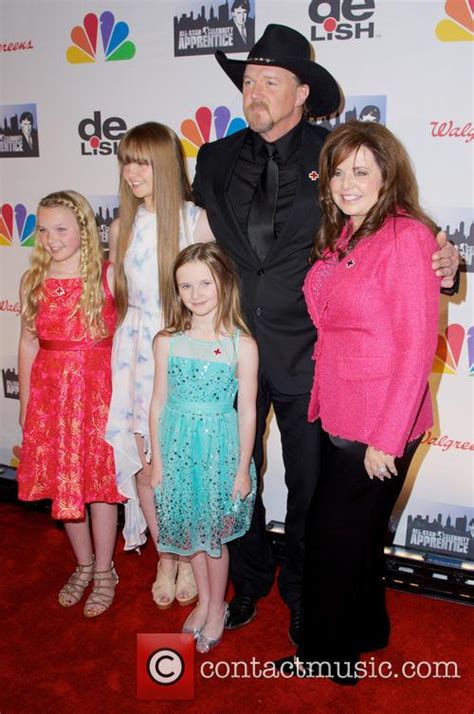 Trace Adkins' Wife Files For Divorce After Being Married For 16 Years ...