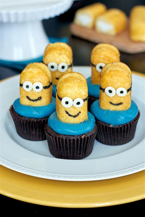 Erica S Sweet Tooth Despicable Me Minion Cupcakes