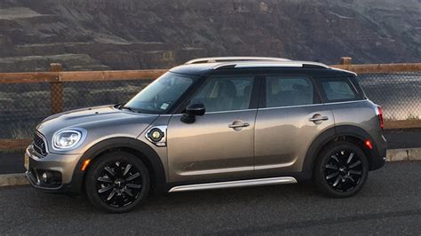 2018 Mini Cooper S E Countryman ALL4 Review | PCMag