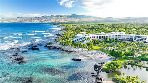 Hotel Review: Mauna Lani