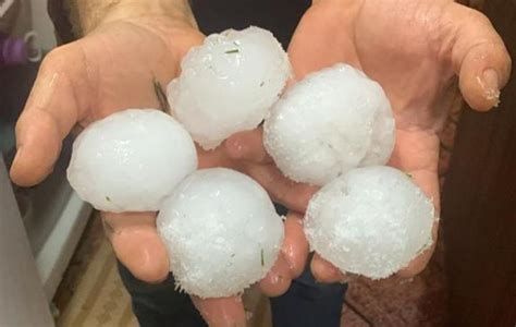 Fotos Granizo Do Tamanho De Ovos Atinge Oeste De Sc Na Madrugada Deste