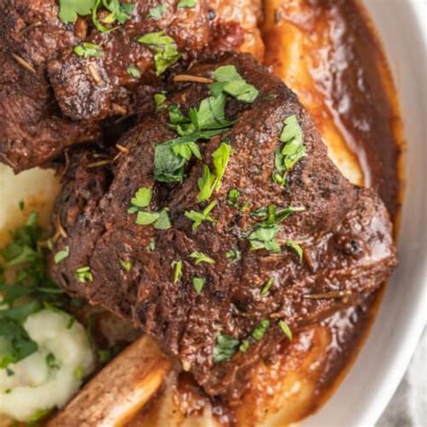 Slow Cooker Balsamic Braised Short Ribs