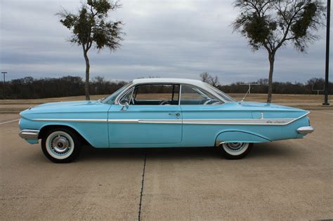 1961 Impala 2 Door Sport Coupe Bubble Top Classic Chevrolet Impala