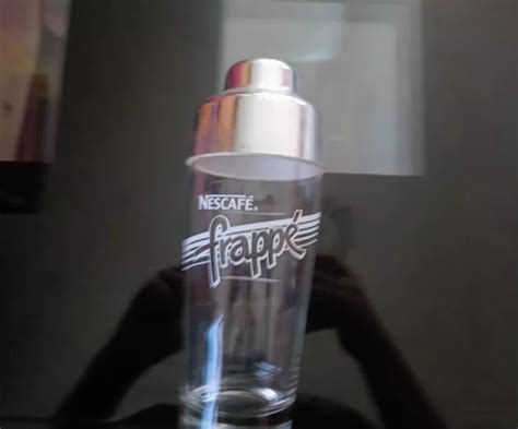 SHAKER EN VERRE Nescafé Frappé EUR 5 50 PicClick FR