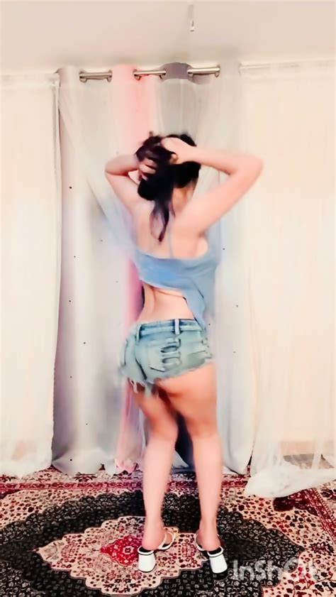 Instagram Hot Model Zebabi