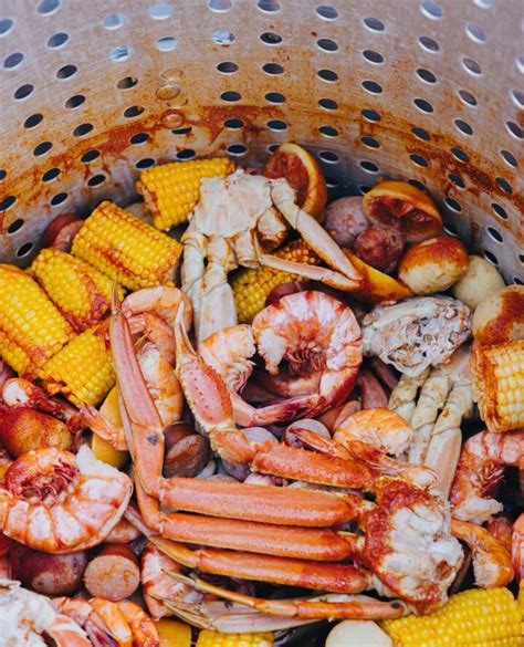 Seafood Boil Party Tips And Tricks Home And Texture