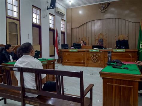 Dua Terdakwa Kasus Korupsi Pembangunan Tembok Penahan Pasar Induk